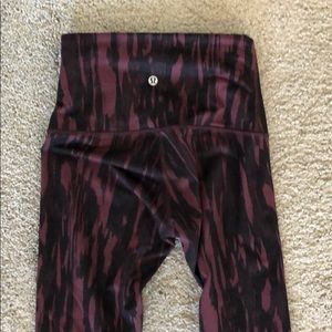 LULULEMON yoga pants